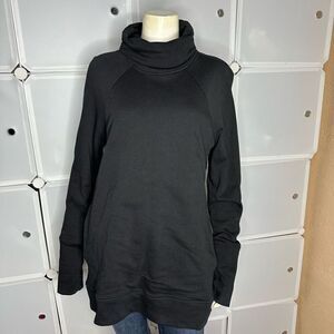 Zaggora Turtleneck Hip Length Sweater Size 10